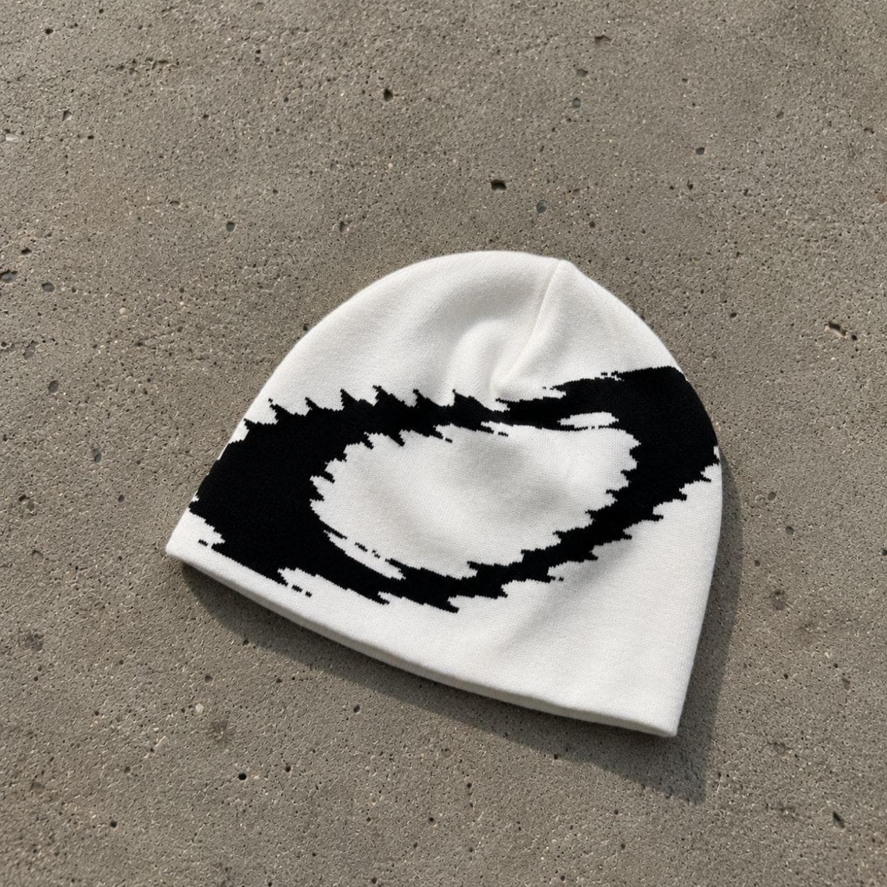 white oakley beanie